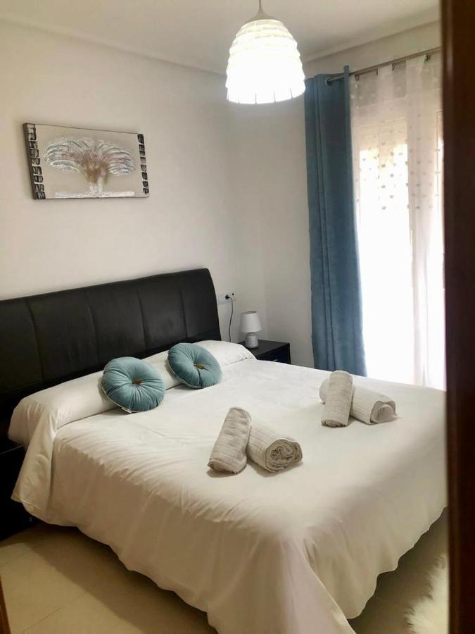 VILLA LIFE . Precioso Bajo frente Piscina Sucina Exterior foto