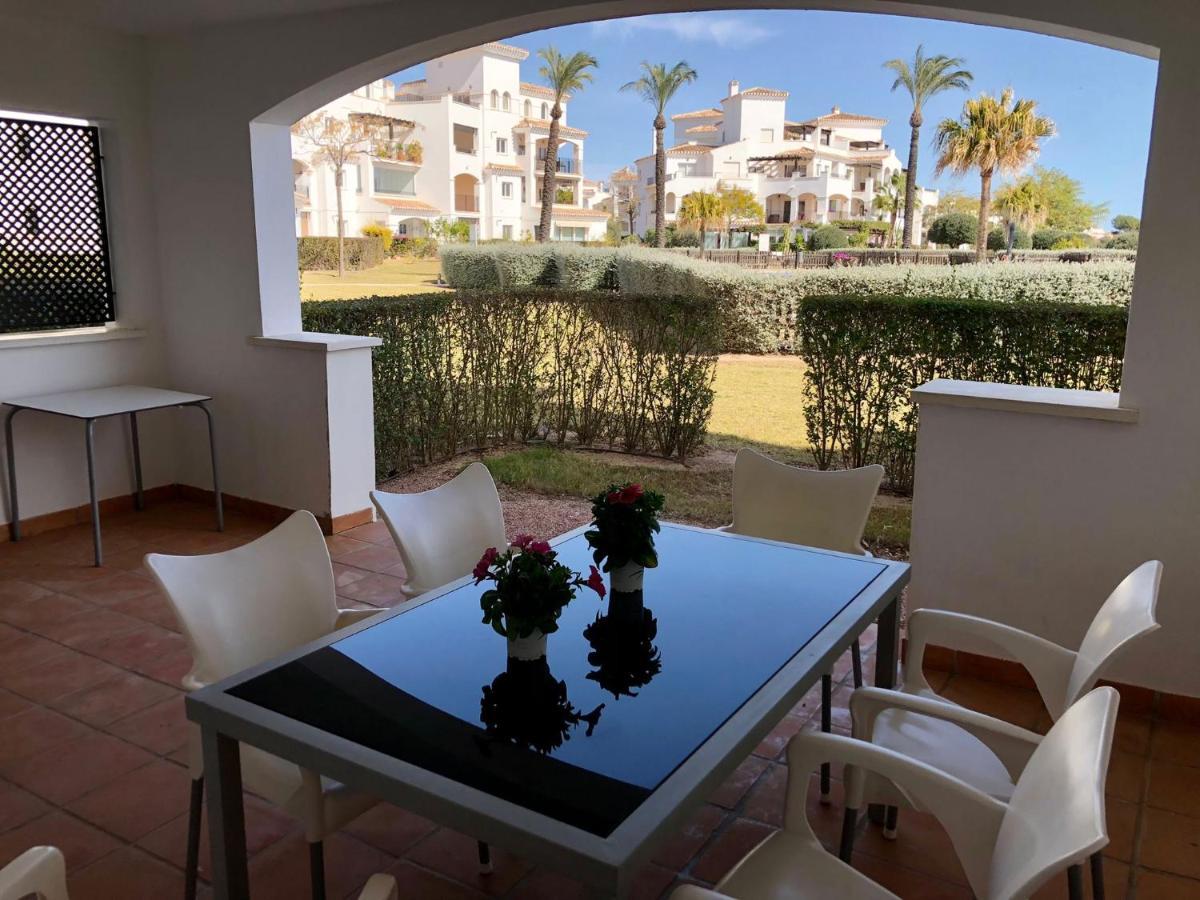 VILLA LIFE . Precioso Bajo frente Piscina Sucina Exterior foto